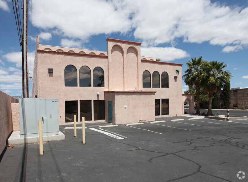 More Photos Of 714 E Sahara Ave, Las Vegas Office For Sale