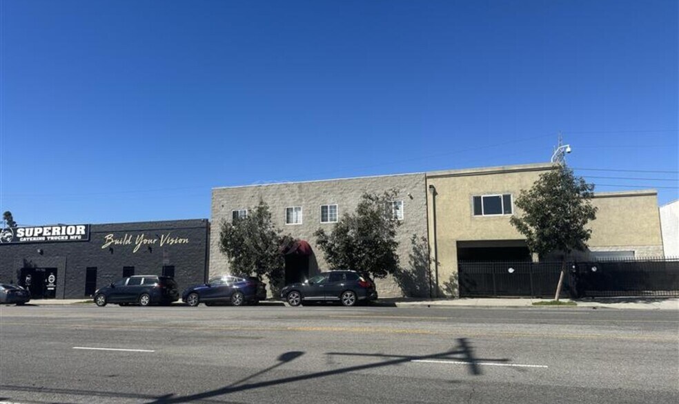 Primary Photo Of 8837 Lankershim Blvd, Sun Valley Light Manufacturing For Sale