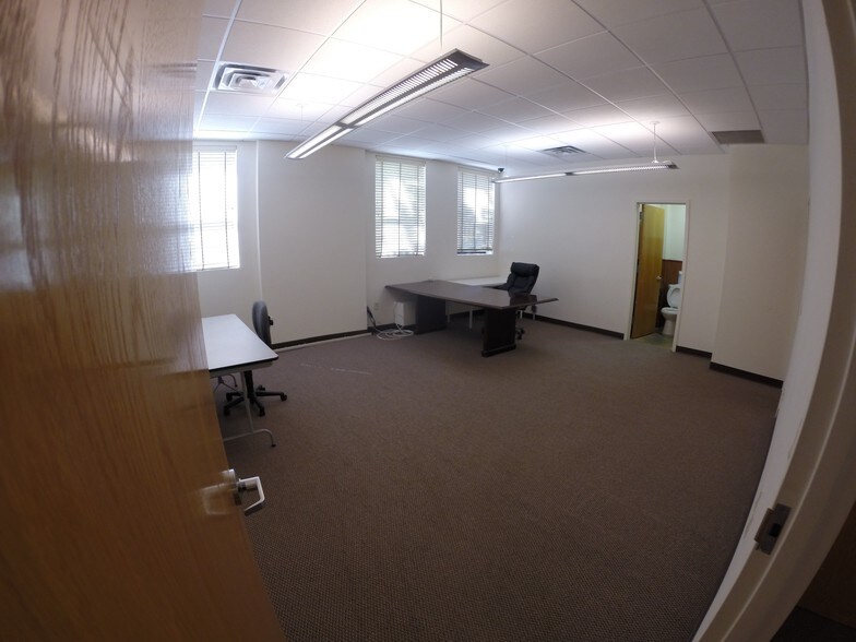 More Photos Of 35 N Tyson Ave, Floral Park Medical For Lease