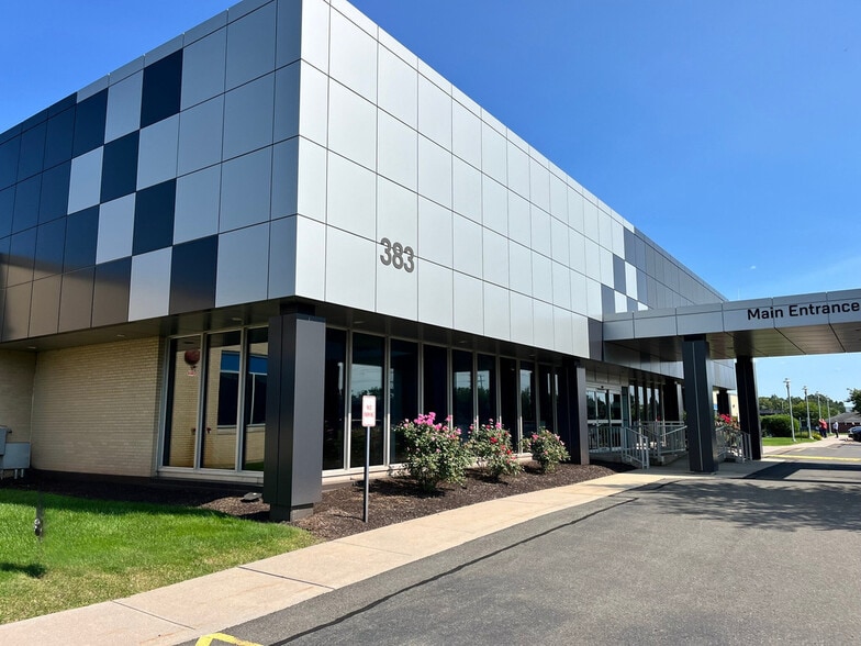 Primary Photo Of 383 Middle St, Bristol Warehouse For Lease