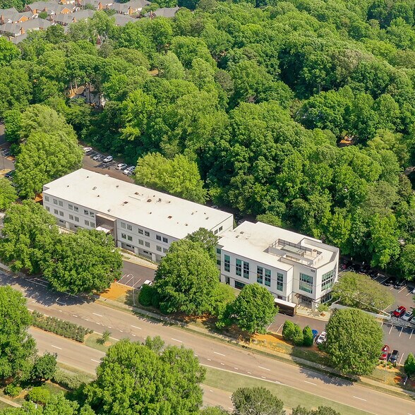 More Photos Of 105 SW Cary Pky, Cary Medical For Lease