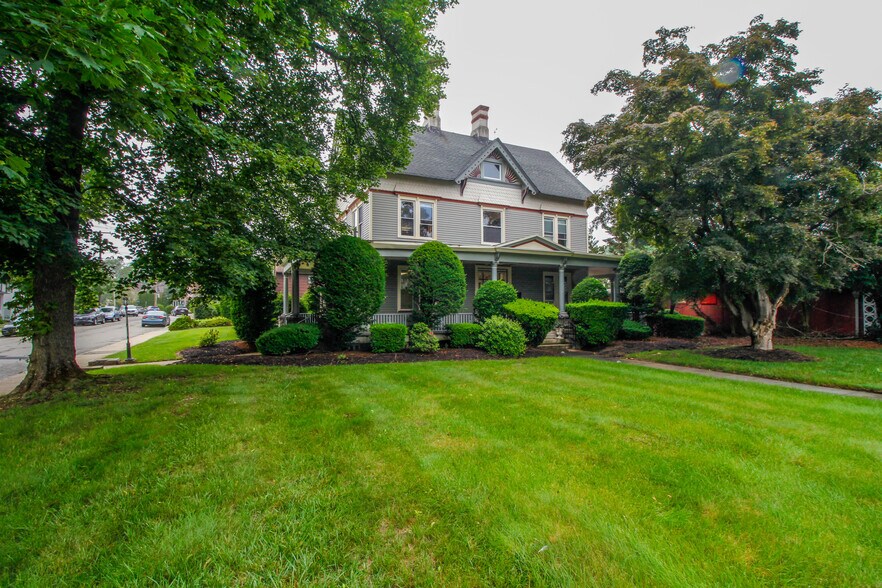 More Photos Of 417 W Blackwell St, Dover Office Residential For Sale