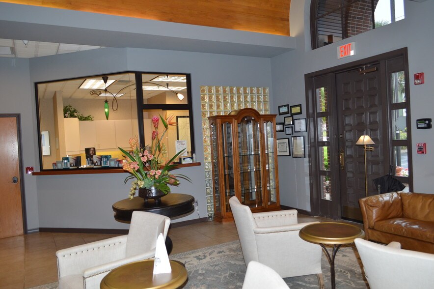 More Photos Of 1121 1st St S, Winter Haven Medical For Sale