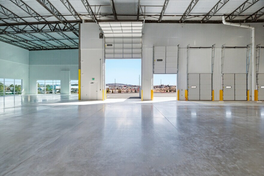 More Photos Of 9835 N Virginia St, Reno Distribution For Lease