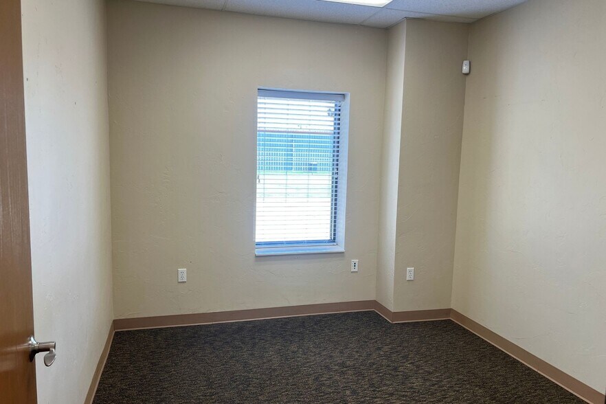 More Photos Of 2820 Global Pky, Midwest City Industrial For Sale