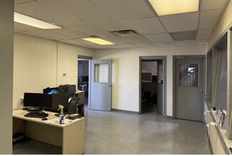 More Photos Of 3201 N Sylvania Ave, Fort Worth Manufacturing For Lease