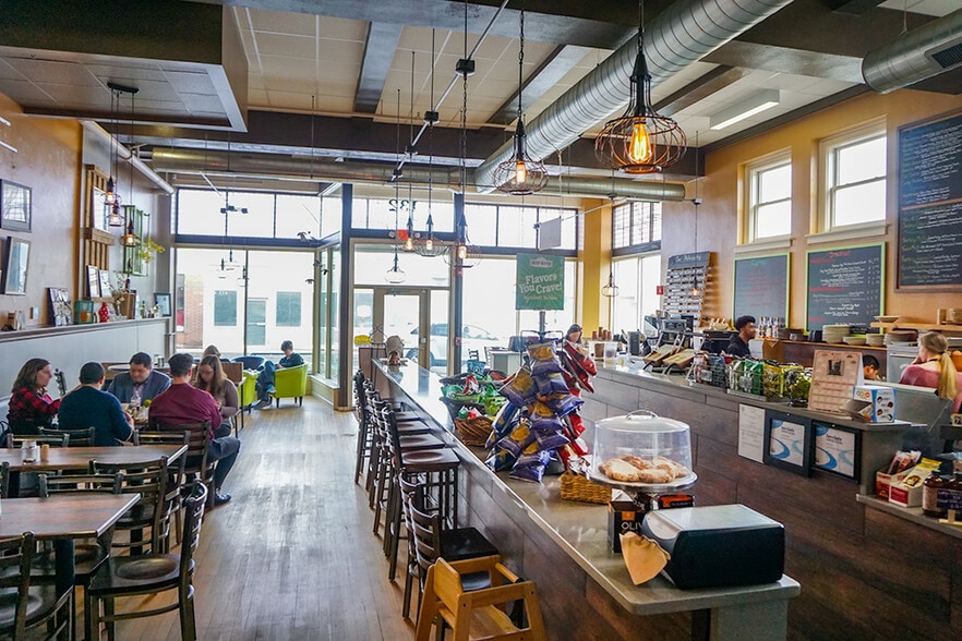 Primary Photo Of 63 Federal St, Pittsfield Apartments For Lease