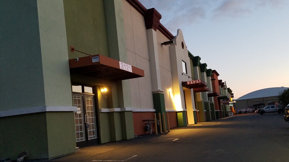 More Photos Of 2121-2159 S 10th St, San Jose Warehouse For Sale