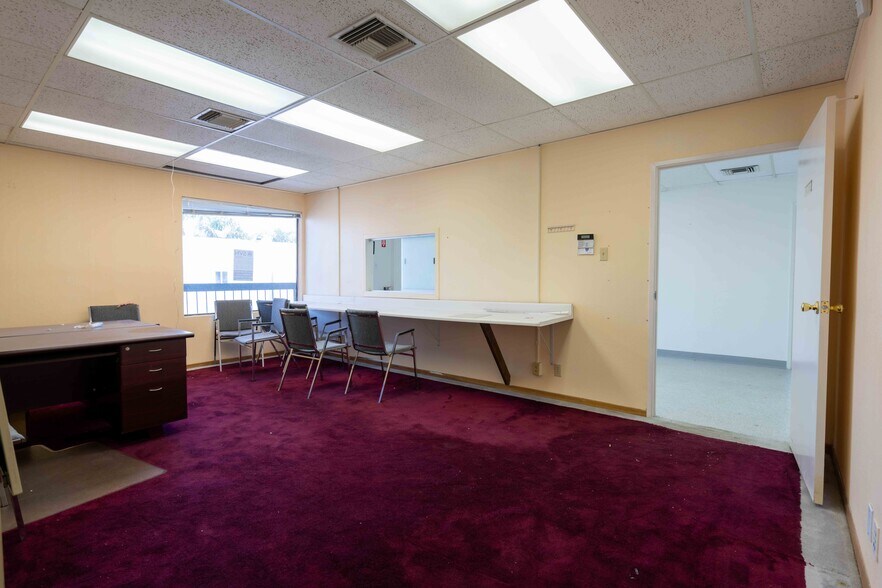 More Photos Of 2627 W Florida Ave, Hemet Office For Sale