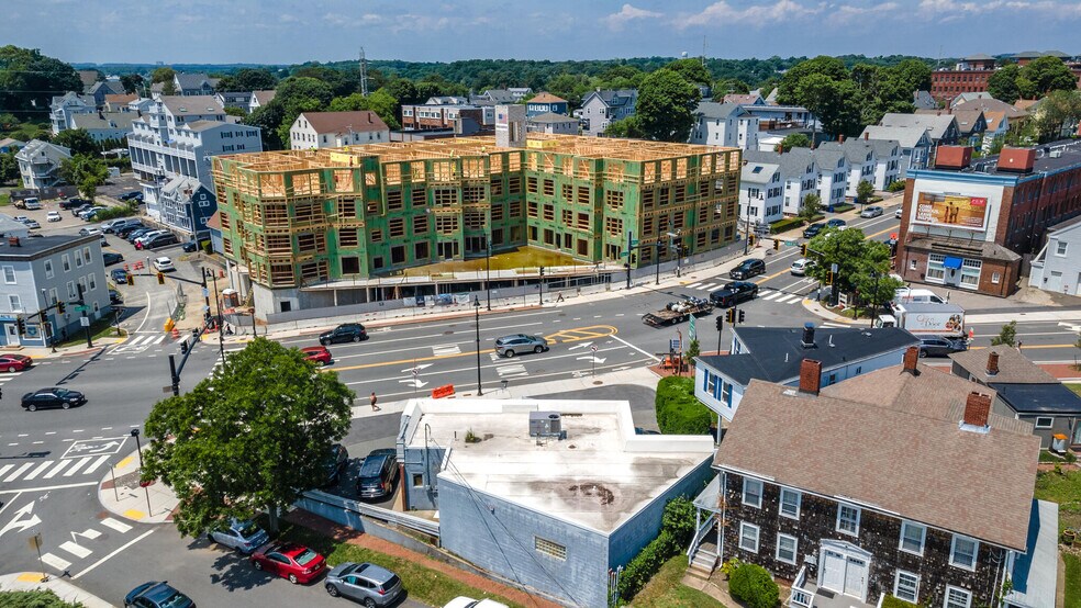 More Photos Of 25 Cabot St, Beverly General Retail For Sale