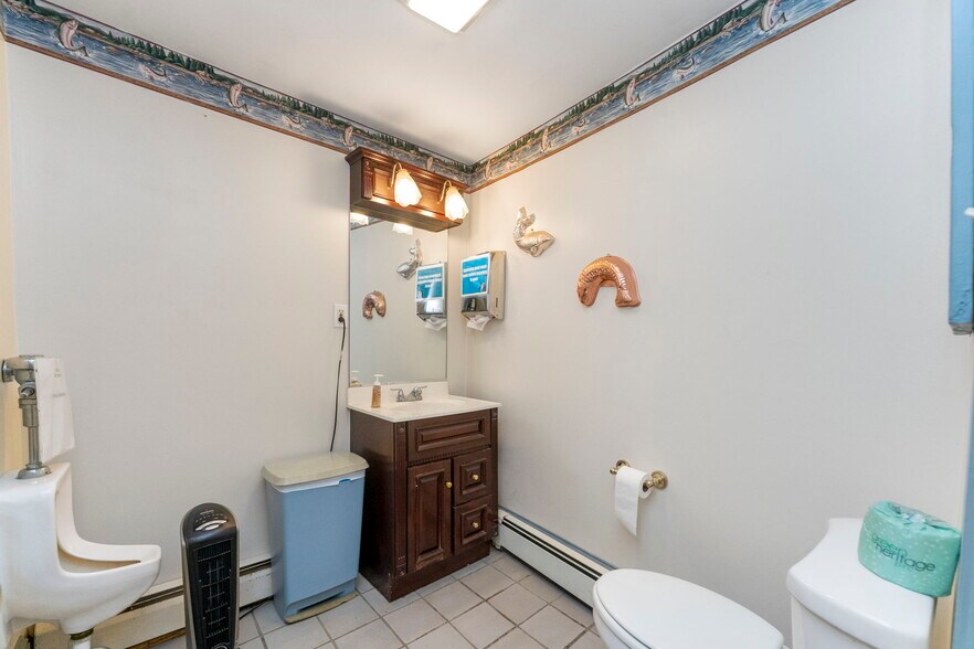 More Photos Of 3164 Main St, Green Lane Restaurant For Sale