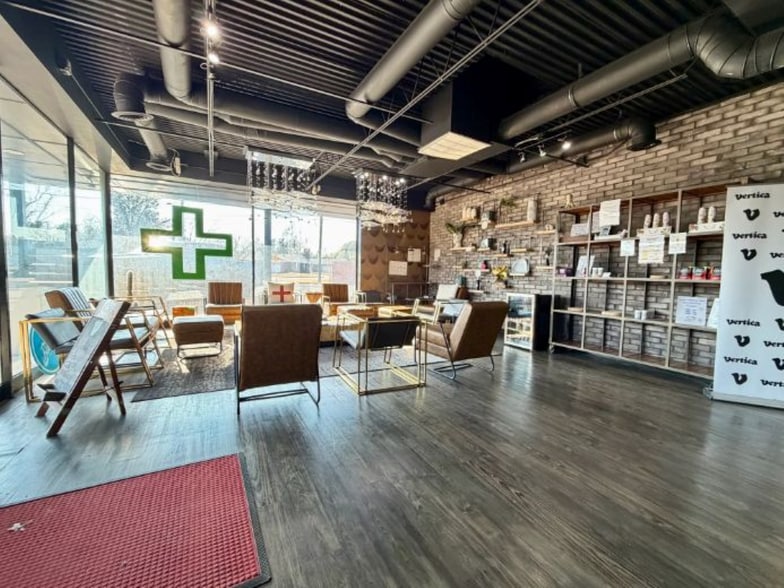 More Photos Of 2925 Lakeside Dr, Oklahoma City General Retail For Sale