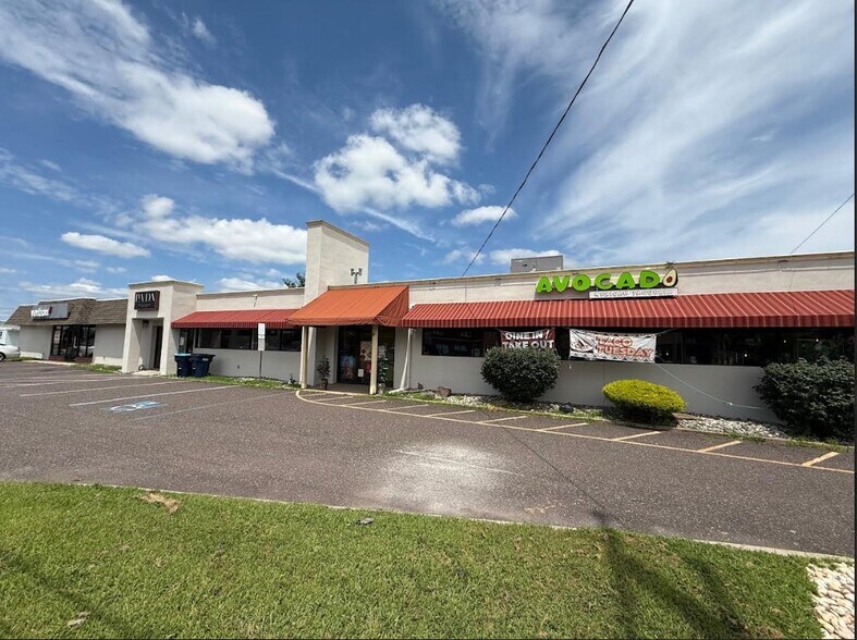 More Photos Of 3815 Ridge Pike, Collegeville General Retail For Sale