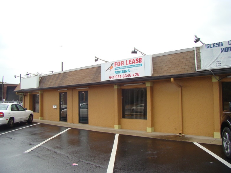 More Photos Of 3080 N Washington Blvd, Sarasota Flex For Lease