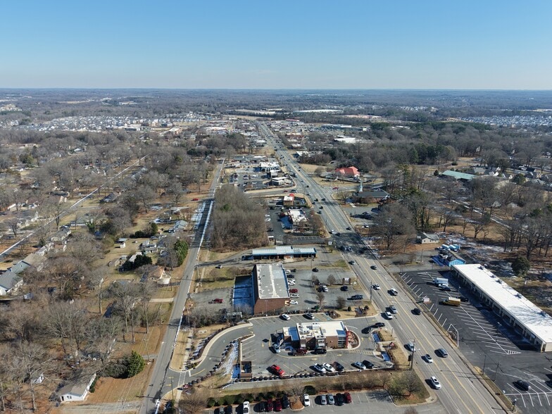 More Photos Of 4954 Hwy 49 hwy, Harrisburg General Retail For Sale
