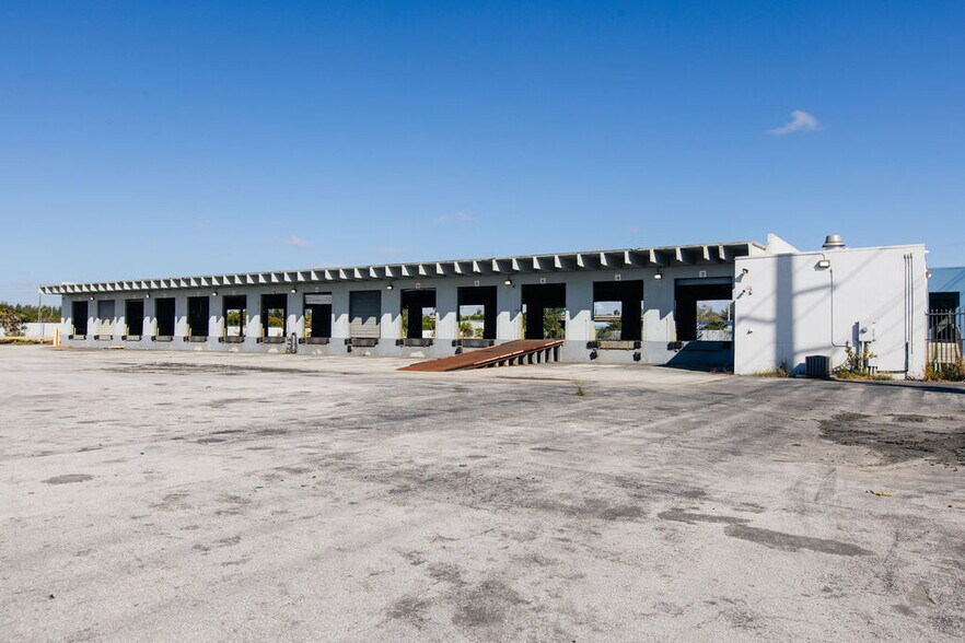 More Photos Of 11700 NW 36th Ave, Miami Warehouse For Lease
