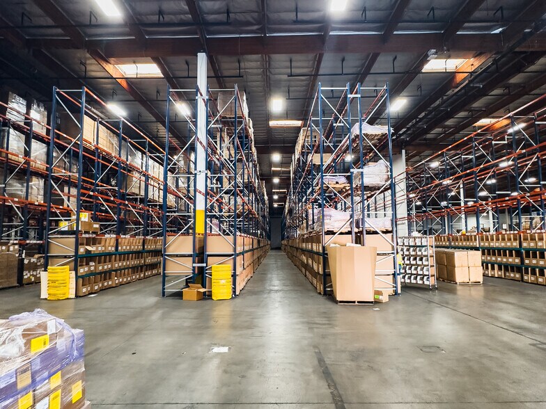 More Photos Of 2301-2329 E Pacifica Pl, Rancho Dominguez Unknown For Lease