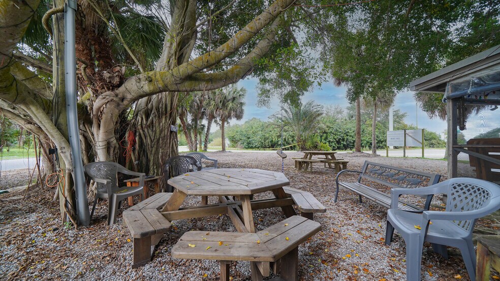 More Photos Of 4370 Garden Rd, Port Charlotte Restaurant For Sale