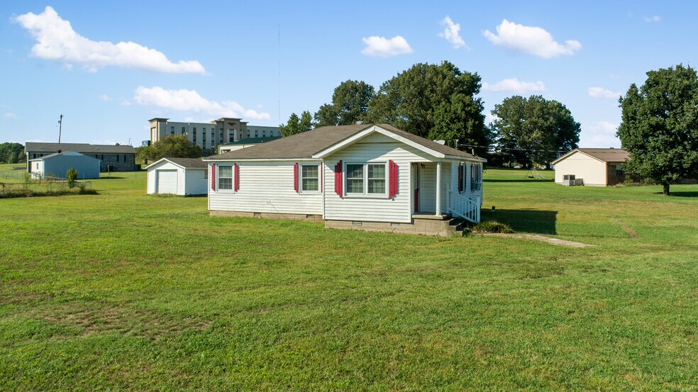 More Photos Of 3103 Wood Haven St, Paragould Office For Sale