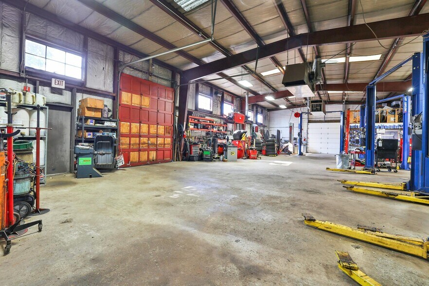 More Photos Of 50-52 Main st, Nyack Flex For Sale