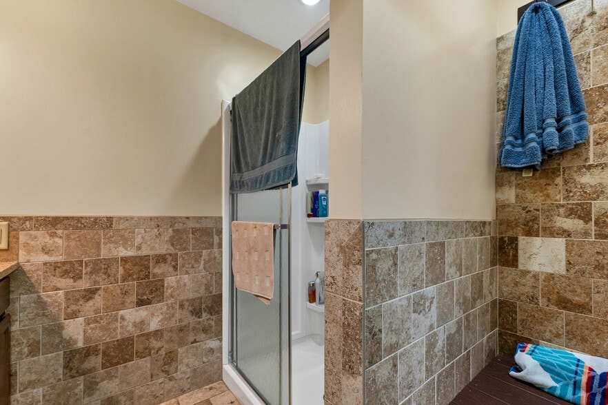 More Photos Of 48 Powers St, Milford Warehouse For Sale