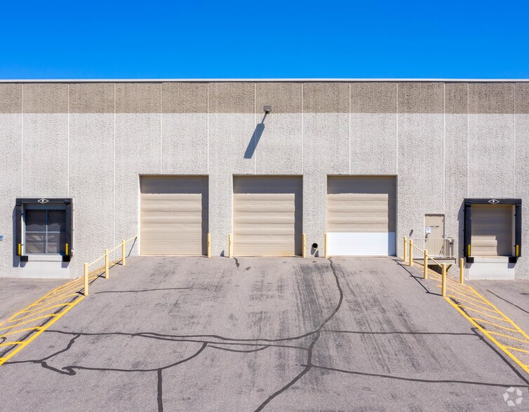 More Photos Of 2601 N 49th Ave, Minneapolis Warehouse For Lease