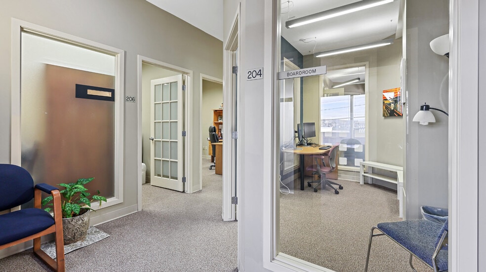 More Photos Of 76 Skyline Cres NE, Calgary Office For Sale