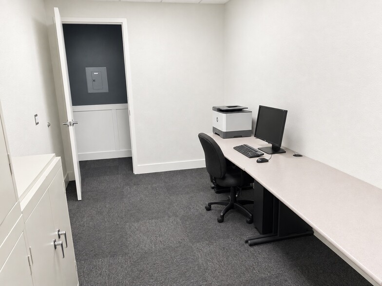 More Photos Of 3150 E Fremont St, Stockton Office Residential For Lease