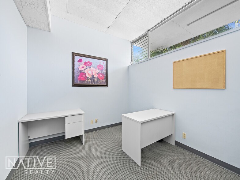 More Photos Of 2700 E Oakland Park Blvd, Fort Lauderdale Office For Sale
