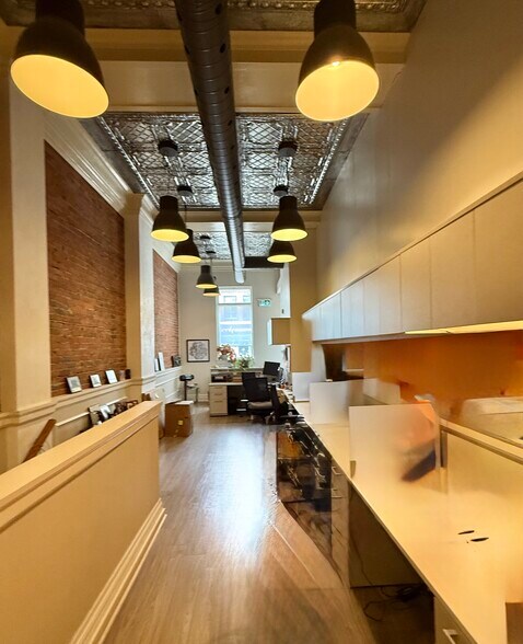 More Photos Of 711 Queen St E, Toronto Bank For Lease