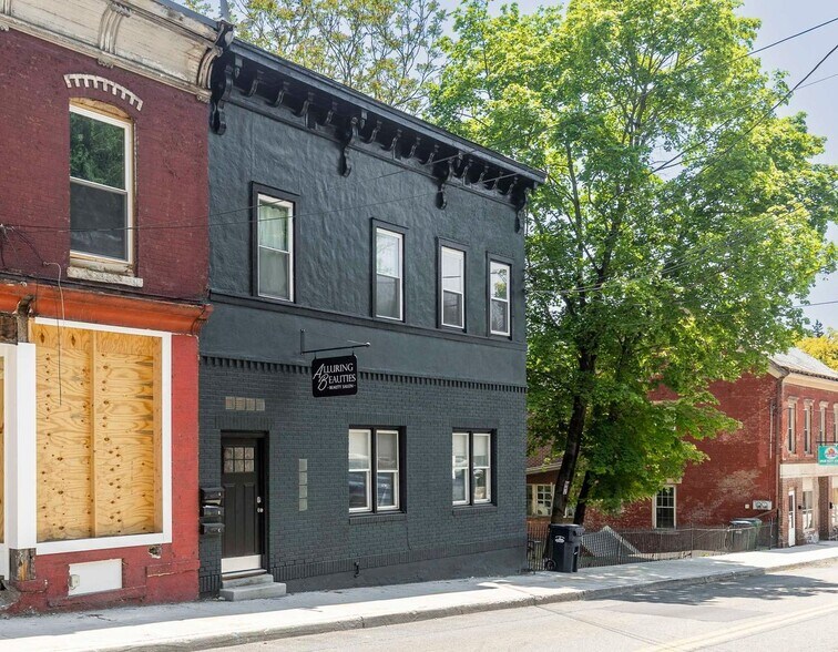 More Photos Of 2674 W Main St, Wappingers Falls Apartments For Lease