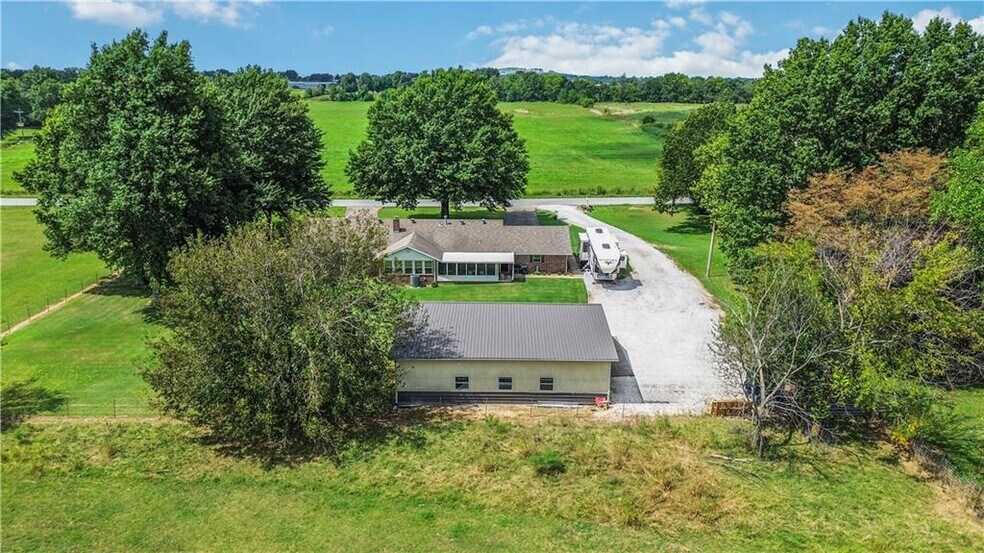 More Photos Of 5039 Primrose Rd, Springdale Specialty For Sale