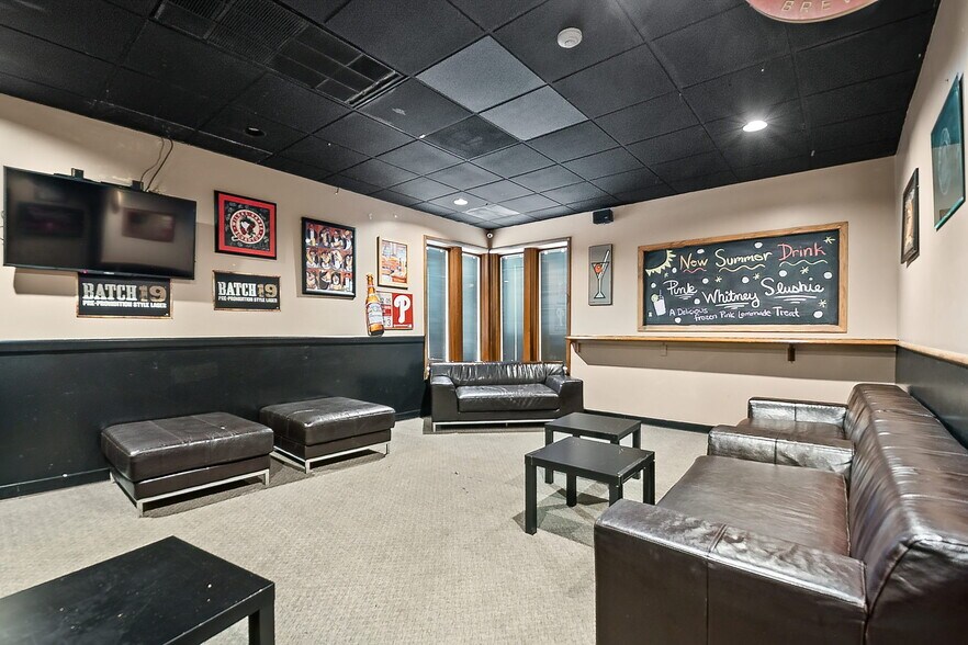 More Photos Of 380 Coal St, Wilkes Barre Freestanding For Lease