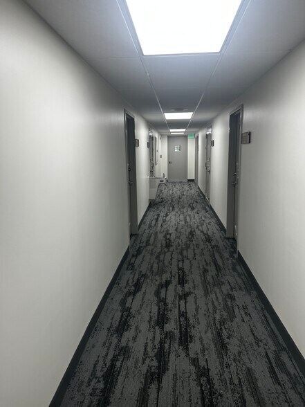 More Photos Of 2929 E Commercial Blvd, Fort Lauderdale Office Residential For Lease