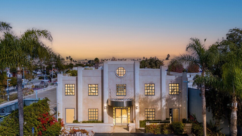 More Photos Of 1615 16th St, Santa Monica Loft Creative Space For Lease