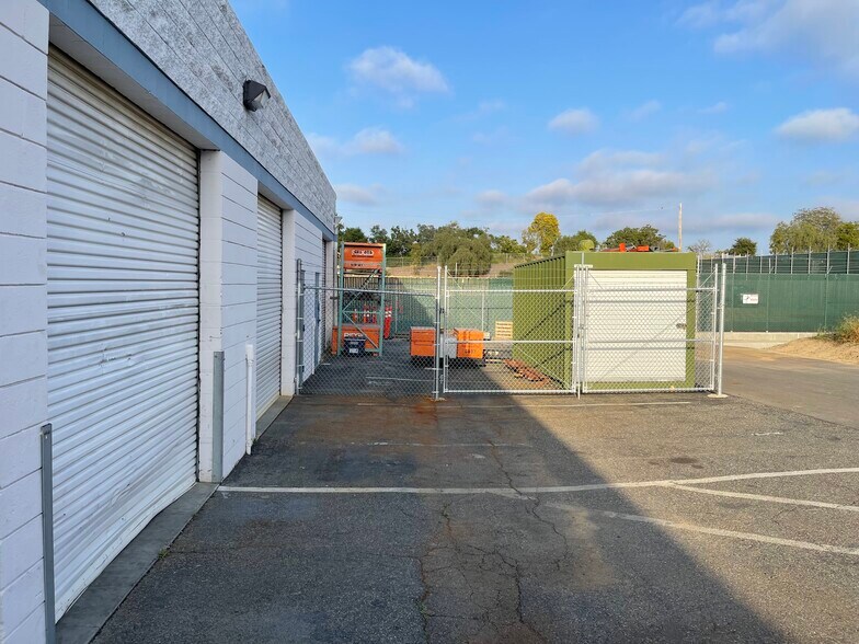 More Photos Of 429 Industrial Way, Fallbrook Light Manufacturing For Lease