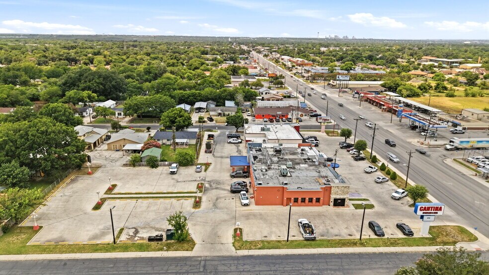 More Photos Of 4946 Rigsby Ave, San Antonio Restaurant For Sale