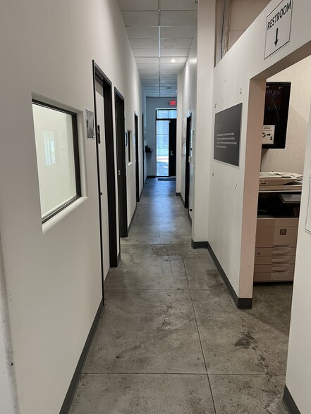 More Photos Of 450 S Raymond Ave, Pasadena Warehouse For Sale