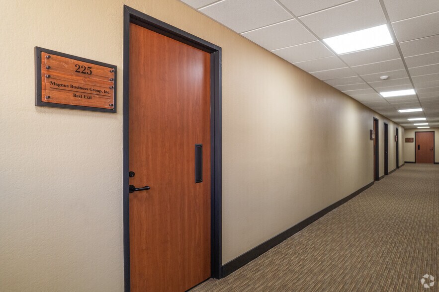 More Photos Of 30941 Agoura Rd, Westlake Village Unknown For Lease