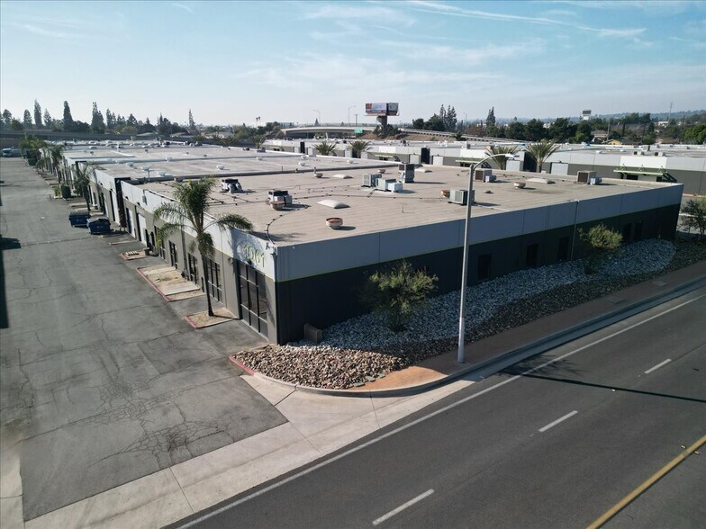 More Photos Of 1061 S Melrose St, Placentia Warehouse For Sale