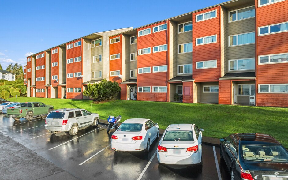 More Photos Of 1400 W Marine Dr, Astoria Apartments For Sale