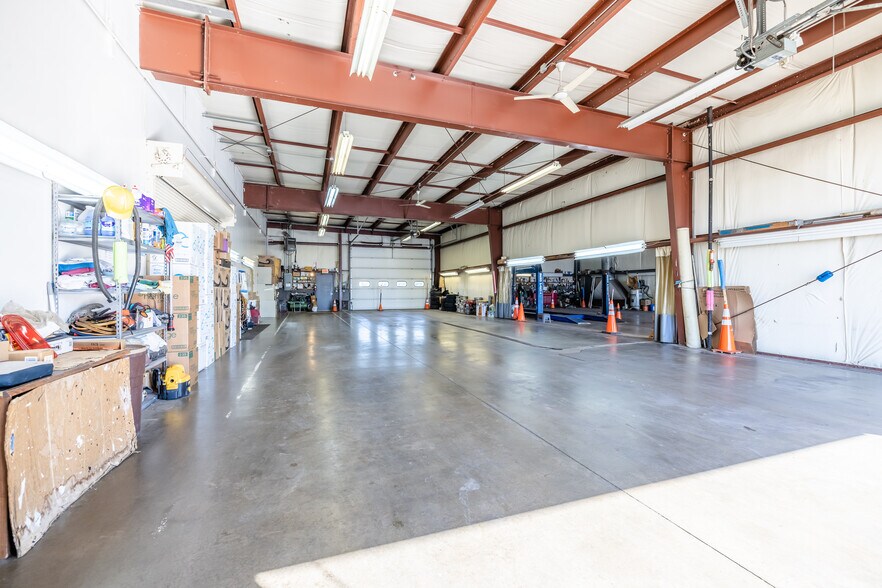More Photos Of 85 Goodway Dr, Rochester Warehouse For Sale