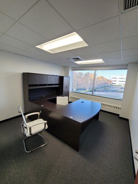 More Photos Of 135 Pinelawn Rd, Melville Office For Lease