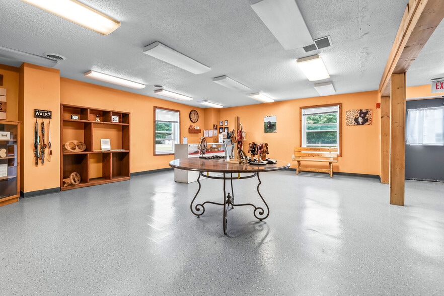 More Photos Of 136 Concord Rd, Jonesville Office For Sale