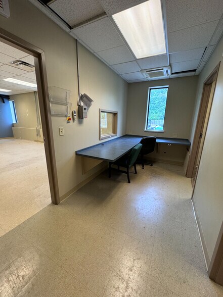 More Photos Of 1630 Maple Rd, Buffalo Medical For Lease