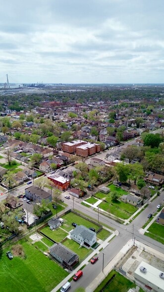 Primary Photo Of 2199 Lansing St, Detroit Apartments For Sale