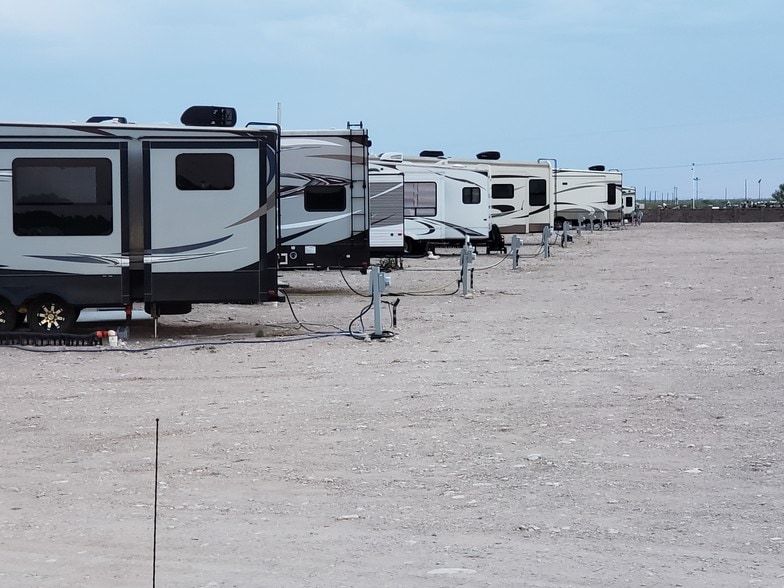 More Photos Of 5588 S Stockton Ave, Monahans Trailer Camper Park For Sale