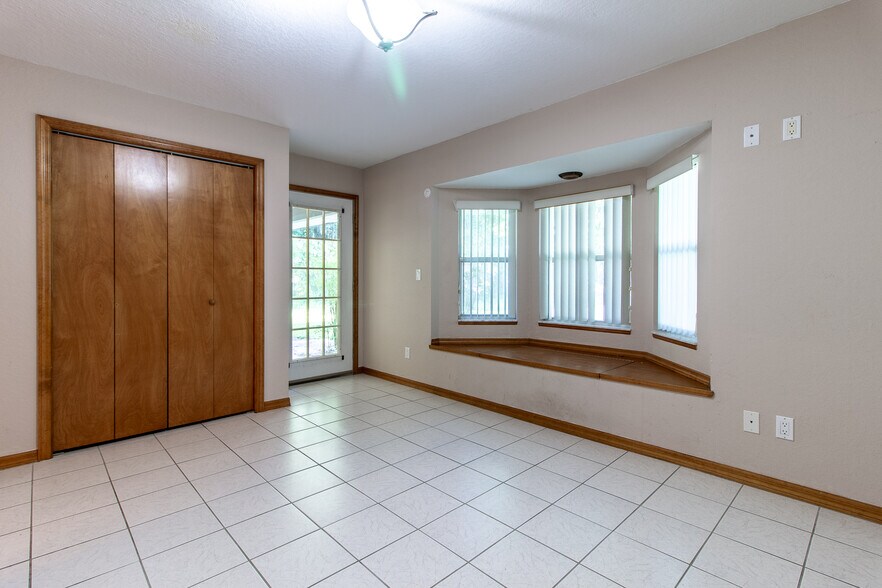 More Photos Of 3255 SE 3rd Ave, Ocala Office Residential For Sale