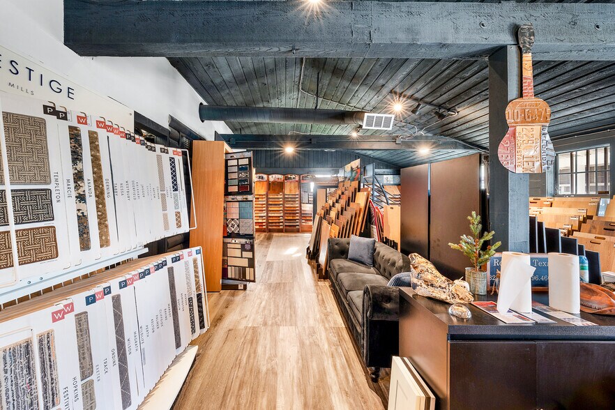 More Photos Of 720 E Lamar St, Royse City Freestanding For Sale