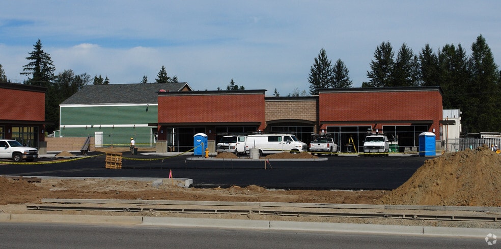 More Photos Of 28th Dr NE and Twin Lakes Ave, Arlington Unknown For Lease